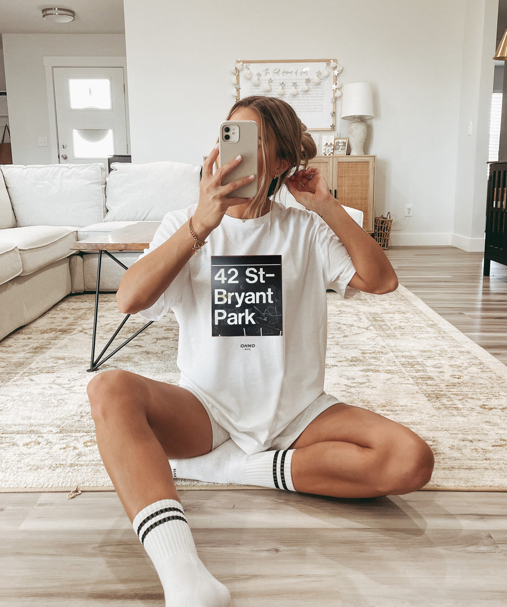 Bryant Park and 42St New York Subway Sign T-Shirt